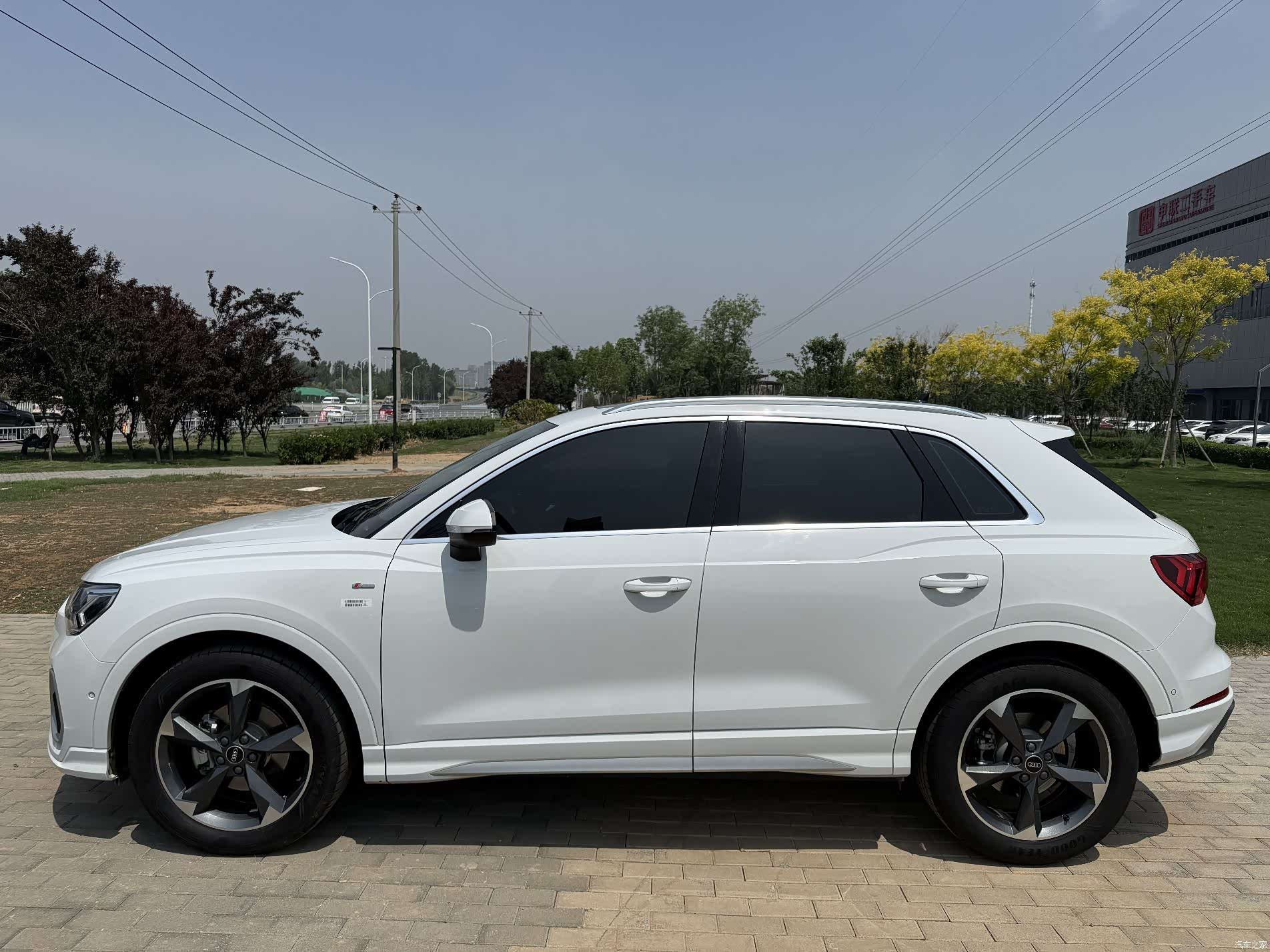 Audi Q3, 2023 9