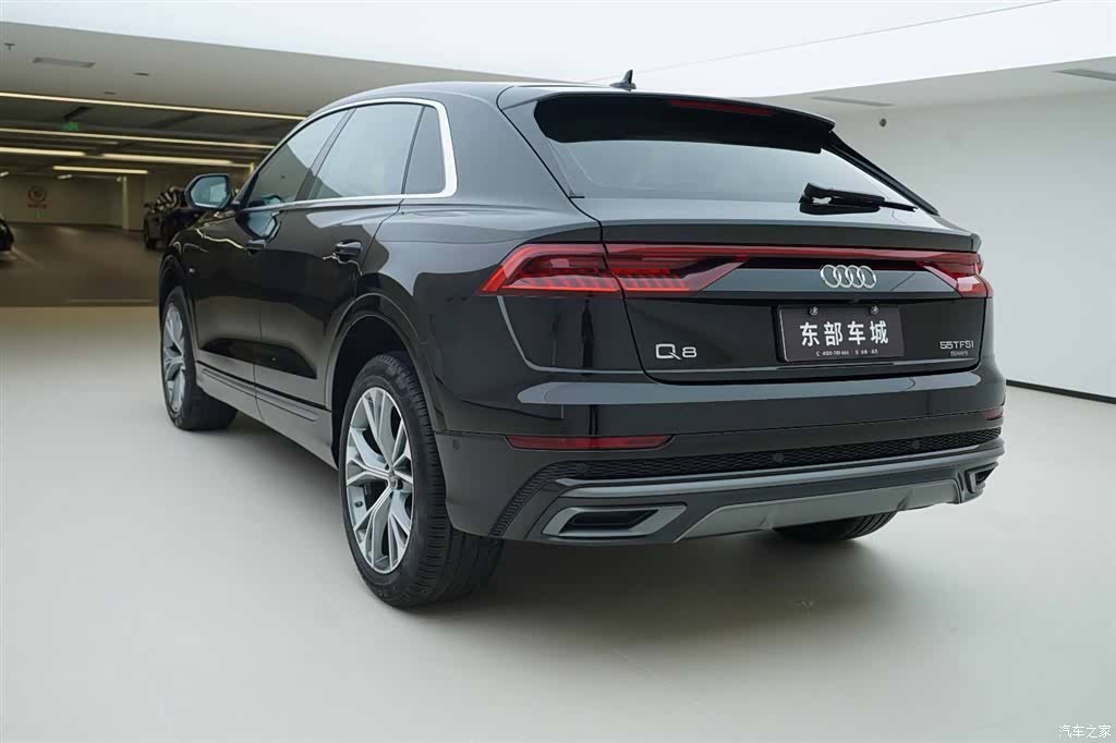 Audi Q8, 2023 4