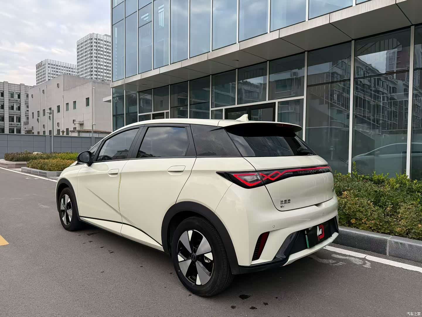 BYD Dolphin, 2023 7