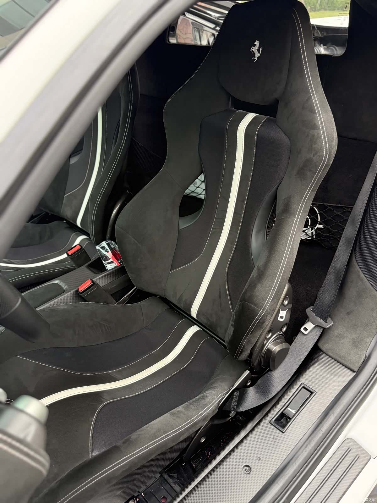 Ferrari 488, 2016 16
