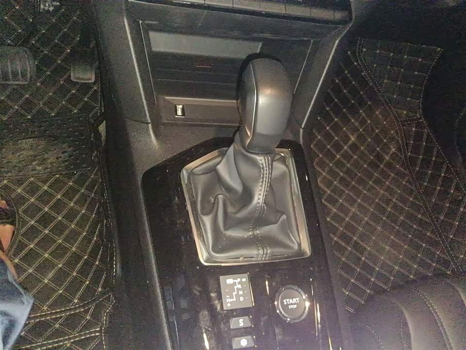 Peugeot 408 Peugeot 408