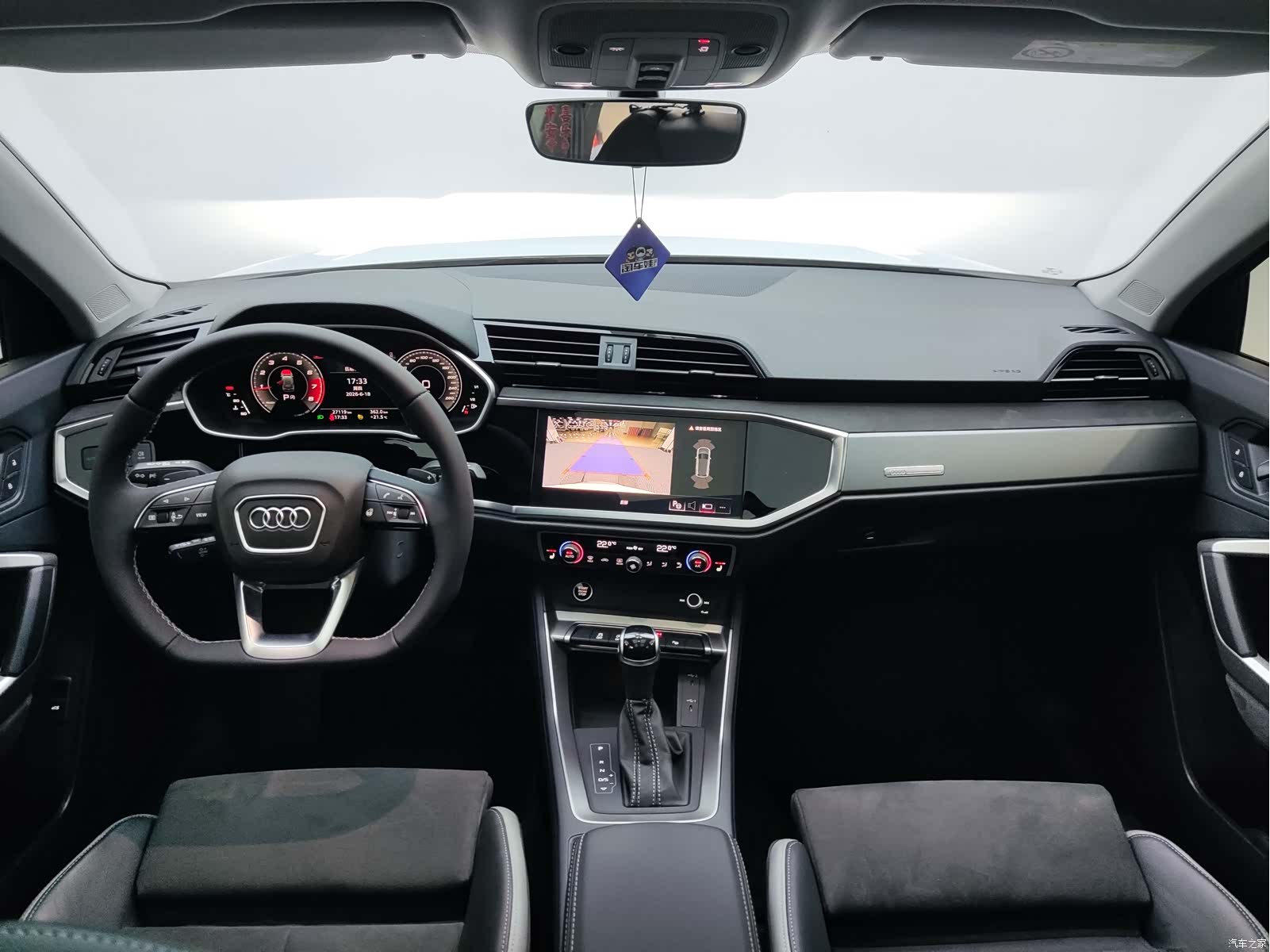 Audi Q3, 2022 8