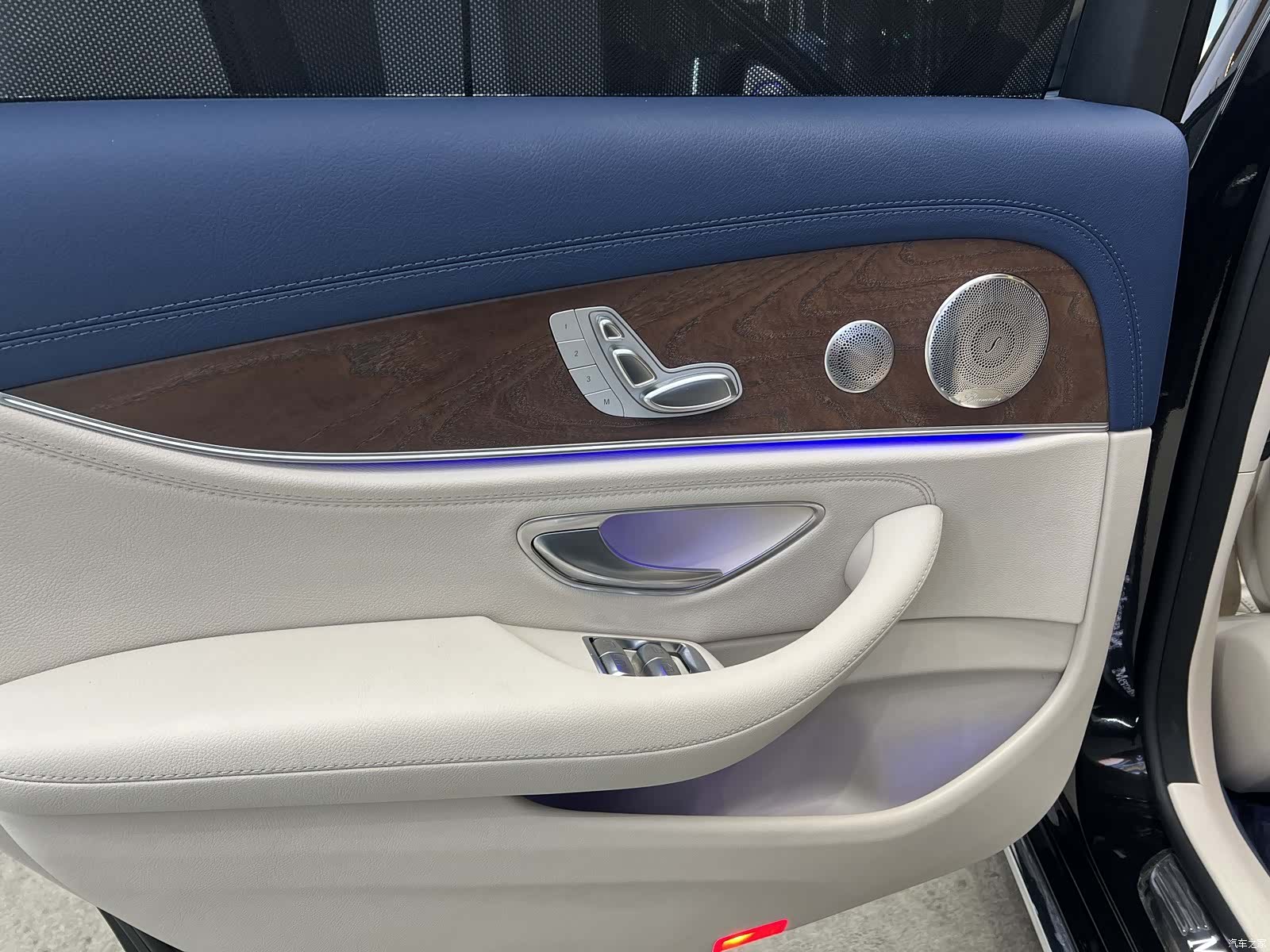 Mercedes-Benz E-Class, 2022 14