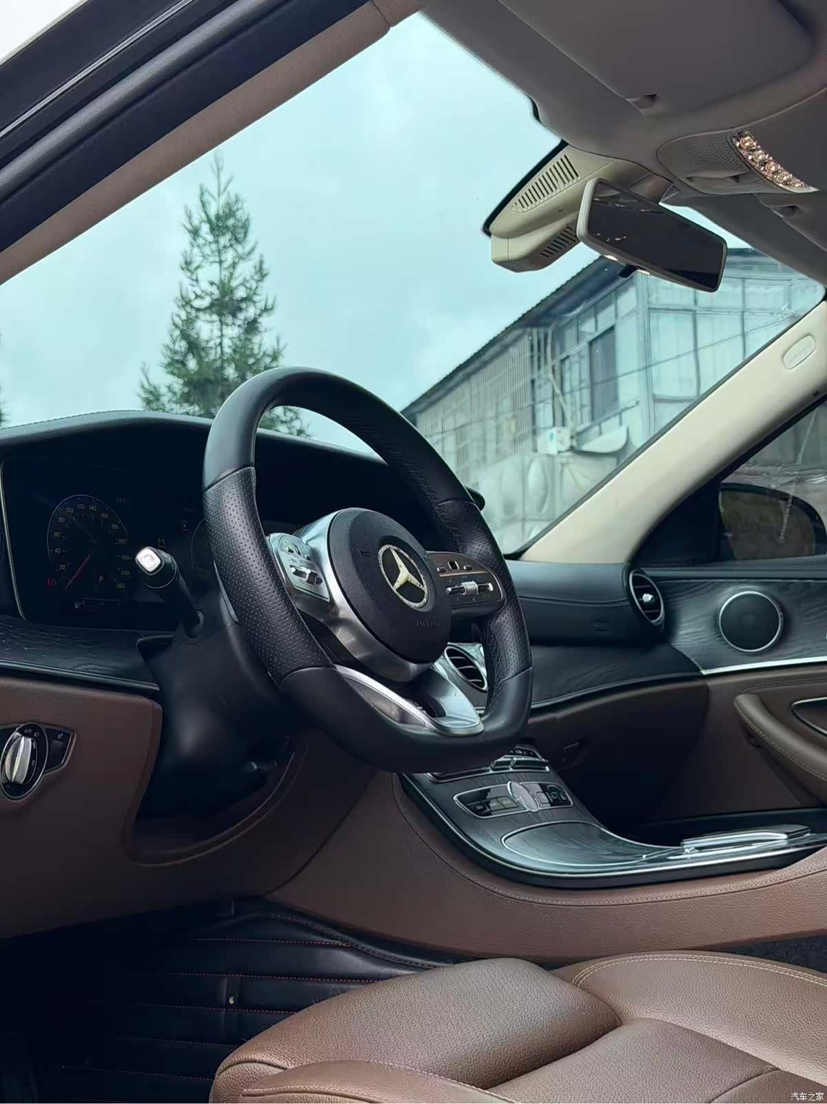 Mercedes-Benz E-Class, 2019 4