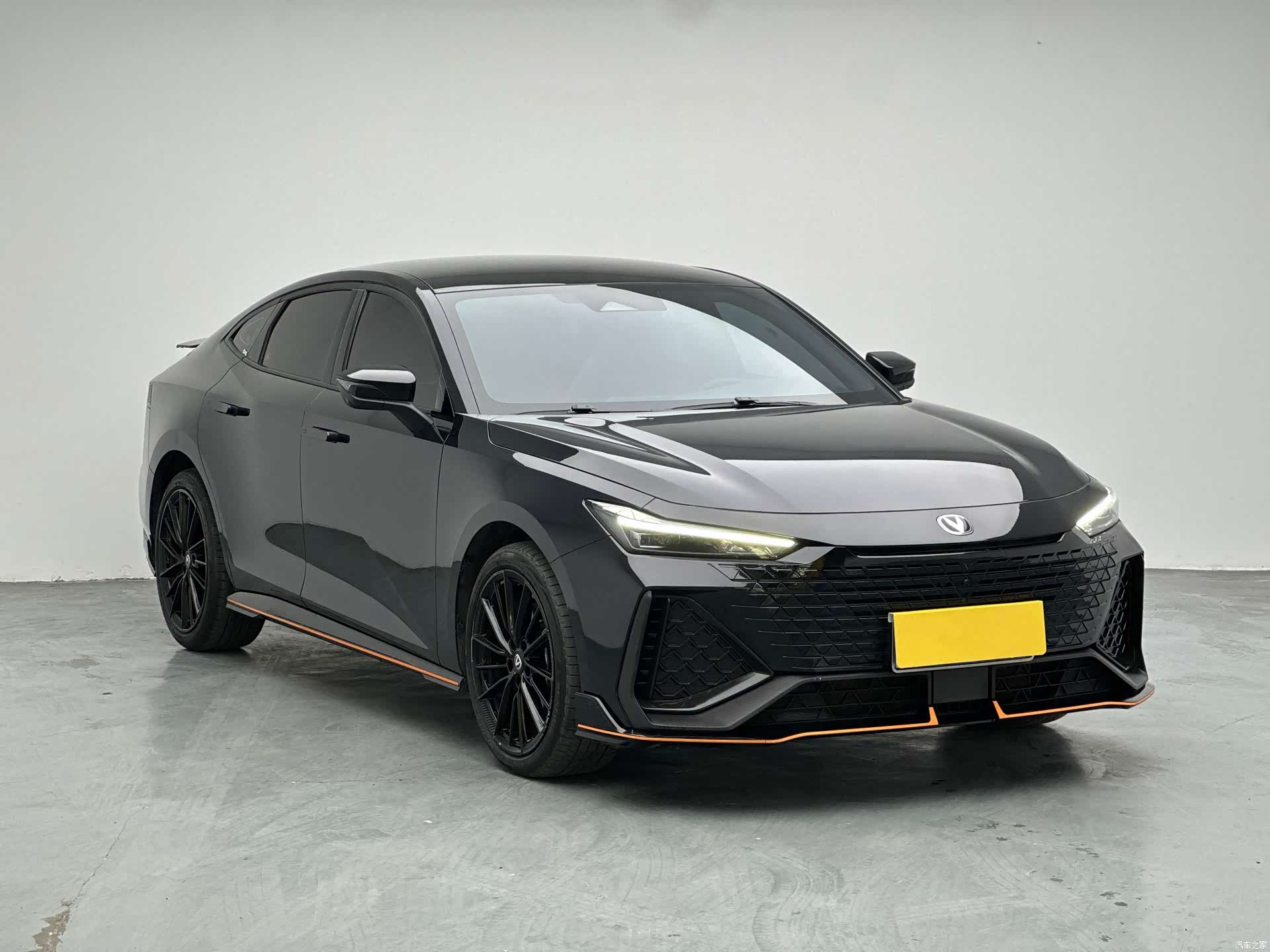 Changan UNI-V, 2024 3
