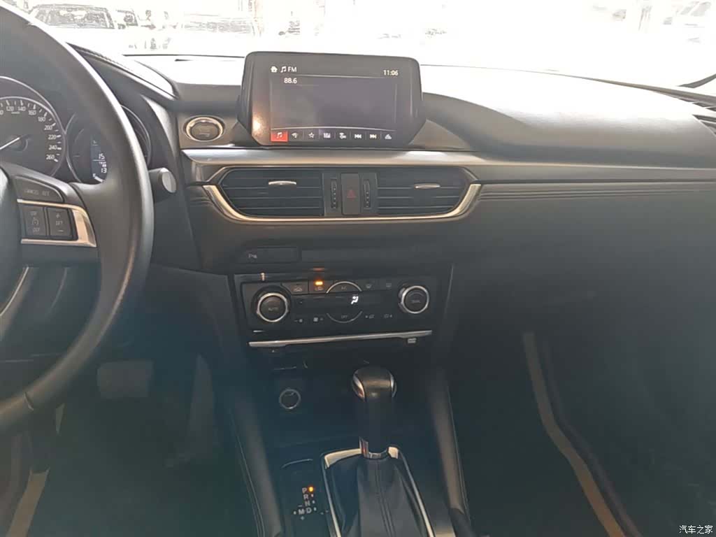 Mazda Atenza, 2017 13