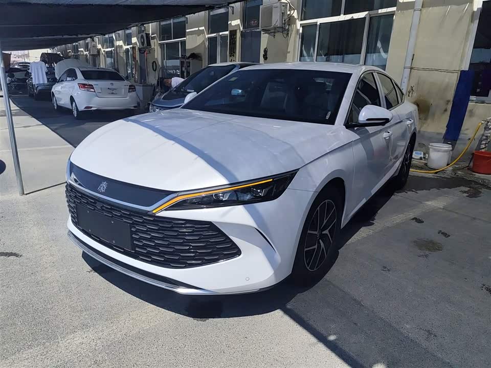 BYD Qin L BYD Qin L