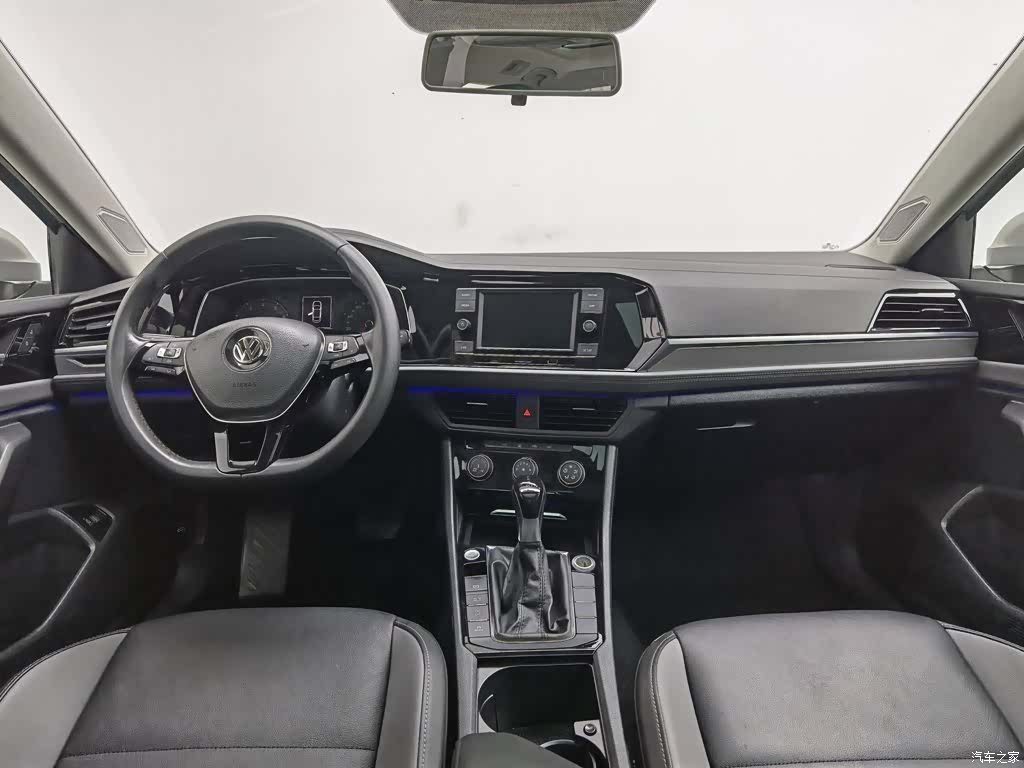 Volkswagen Sagitar, 2019 все фото