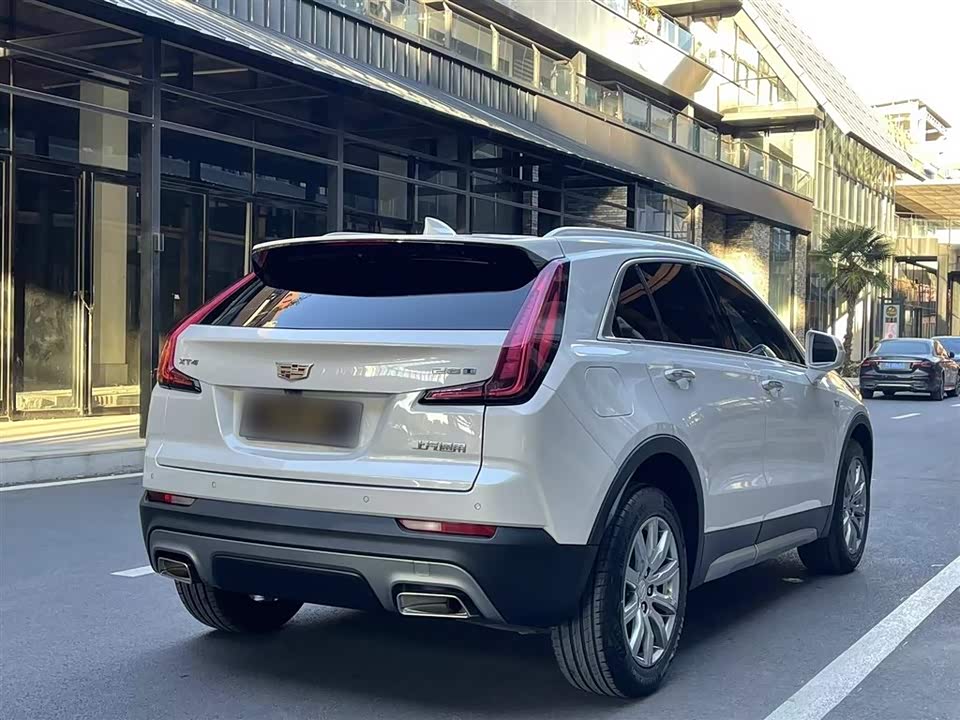 Cadillac XT4