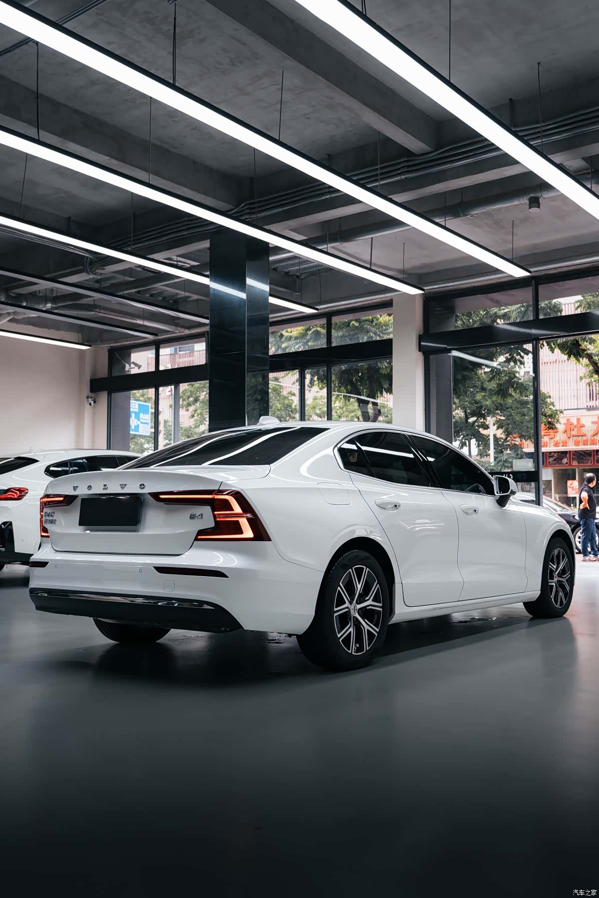 Volvo S60, 2025 3