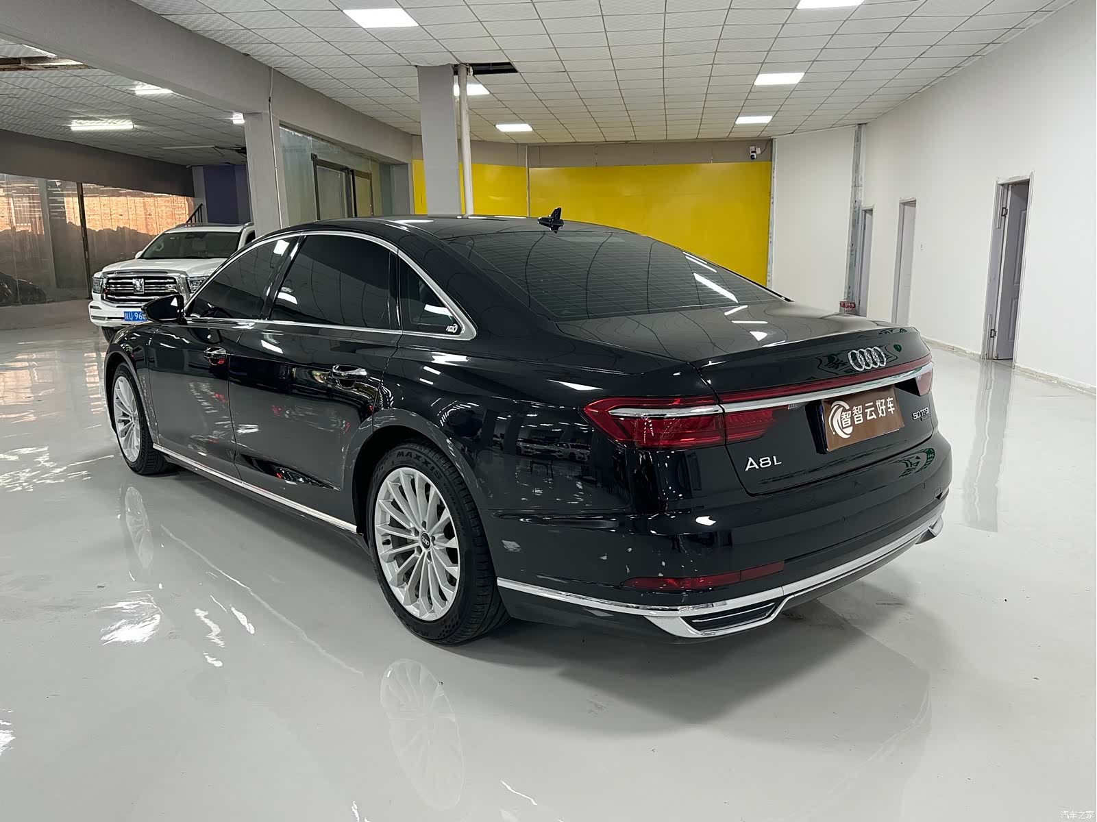 Audi A8L, 2021 7