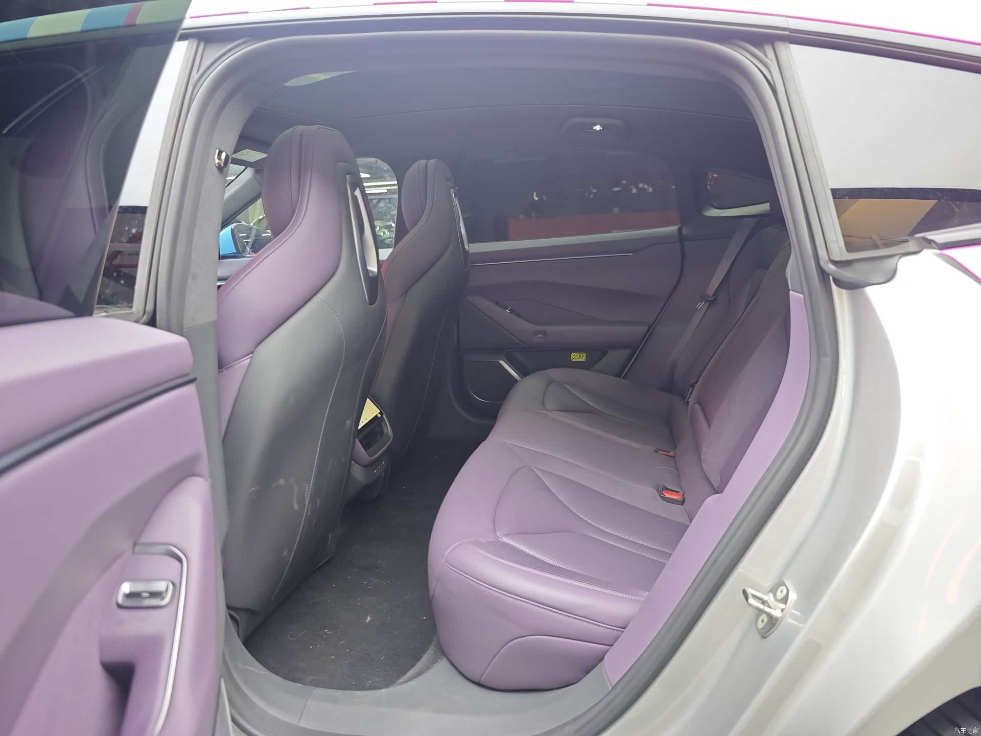 Xpeng P7, 2025 15