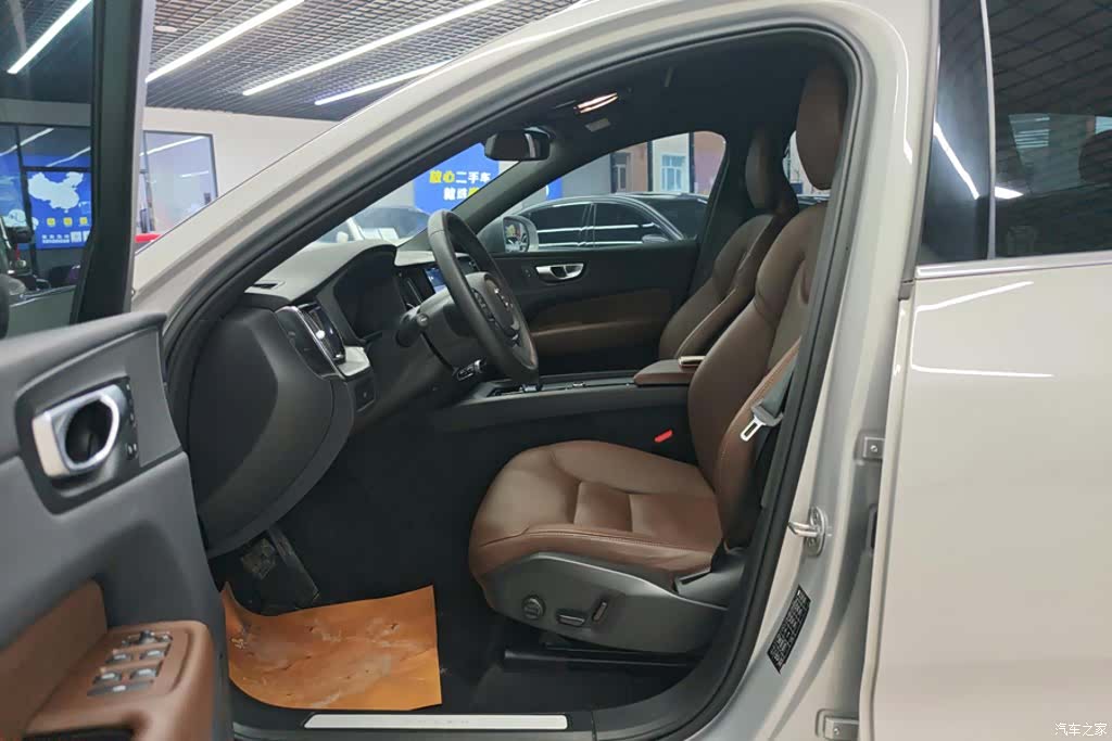 Volvo XC60, 2023 9