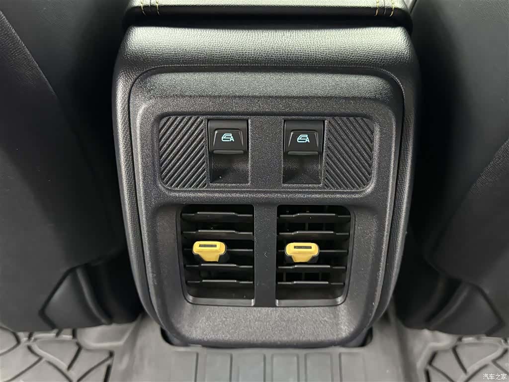 Ford Bronco, 2024 12