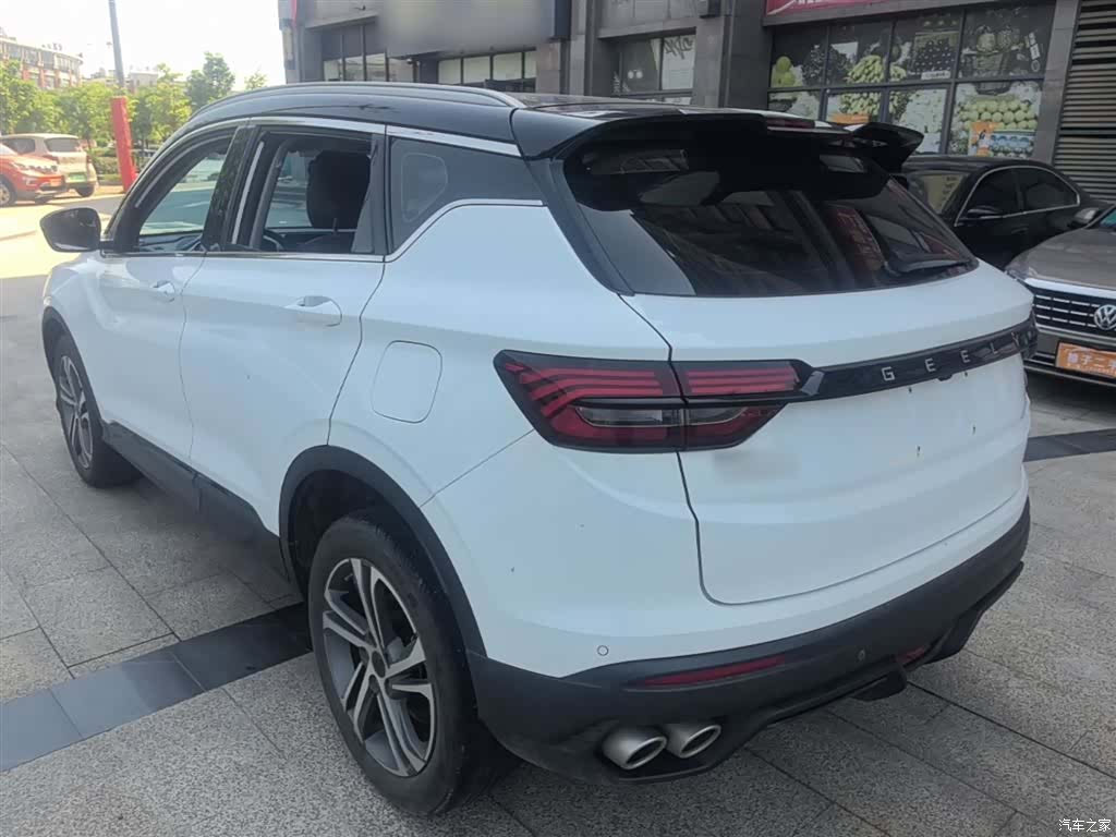 Geely Coolray, 2022 все фото