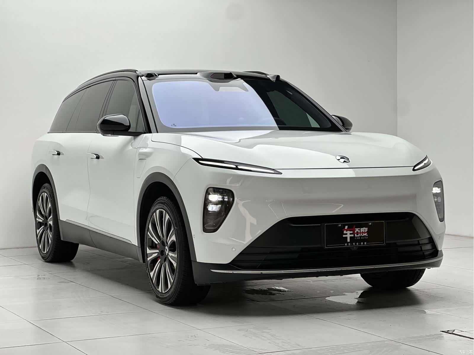 NIO ES8, 2024 3