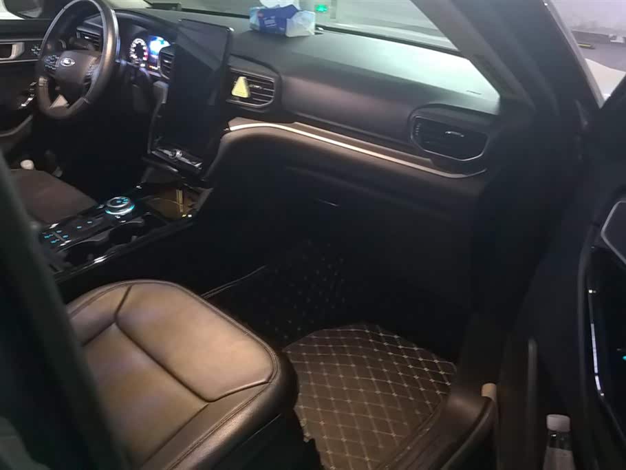 Ford Explorer Ford Explorer
