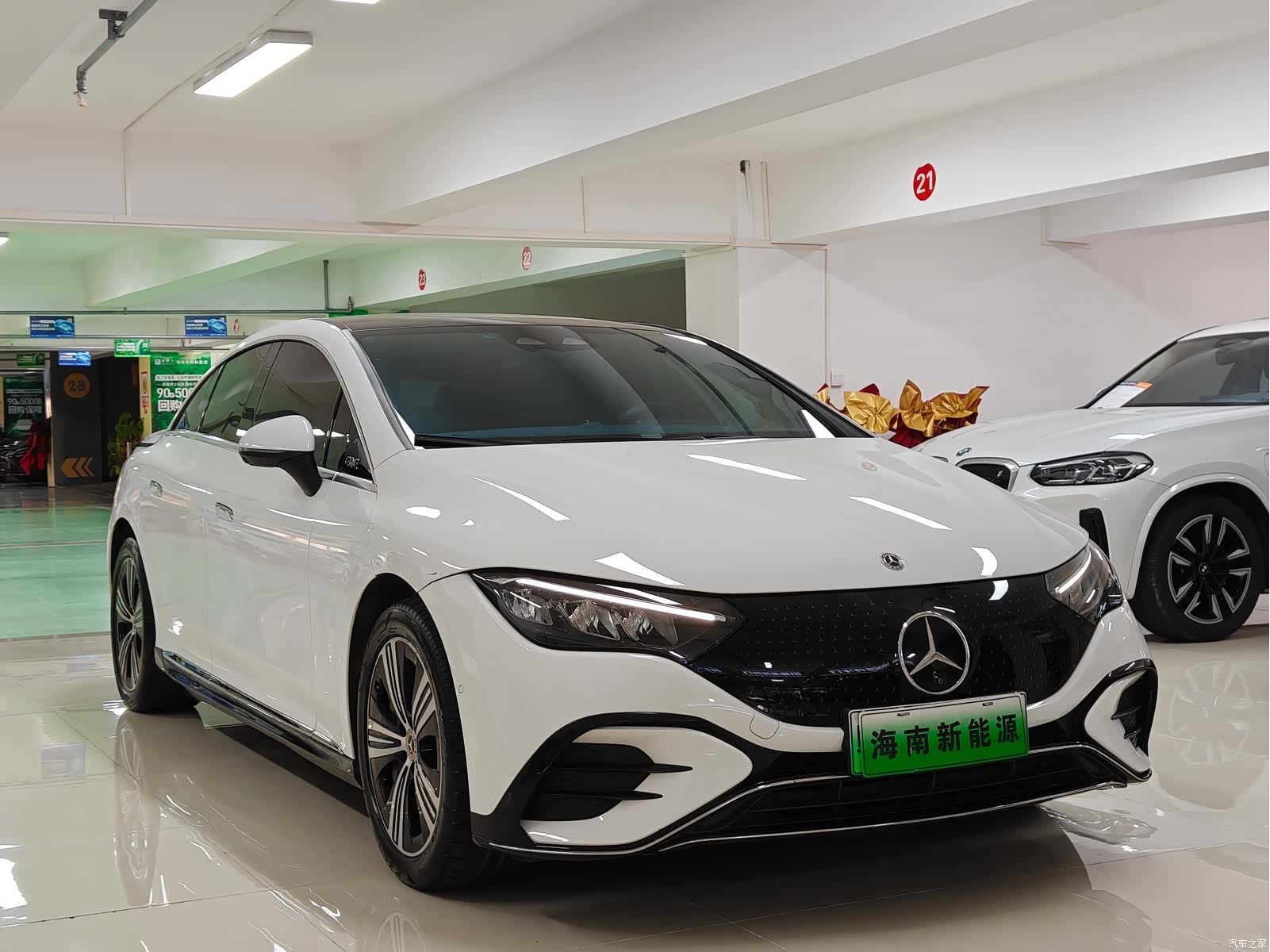 Mercedes-Benz EQE, 2023 3