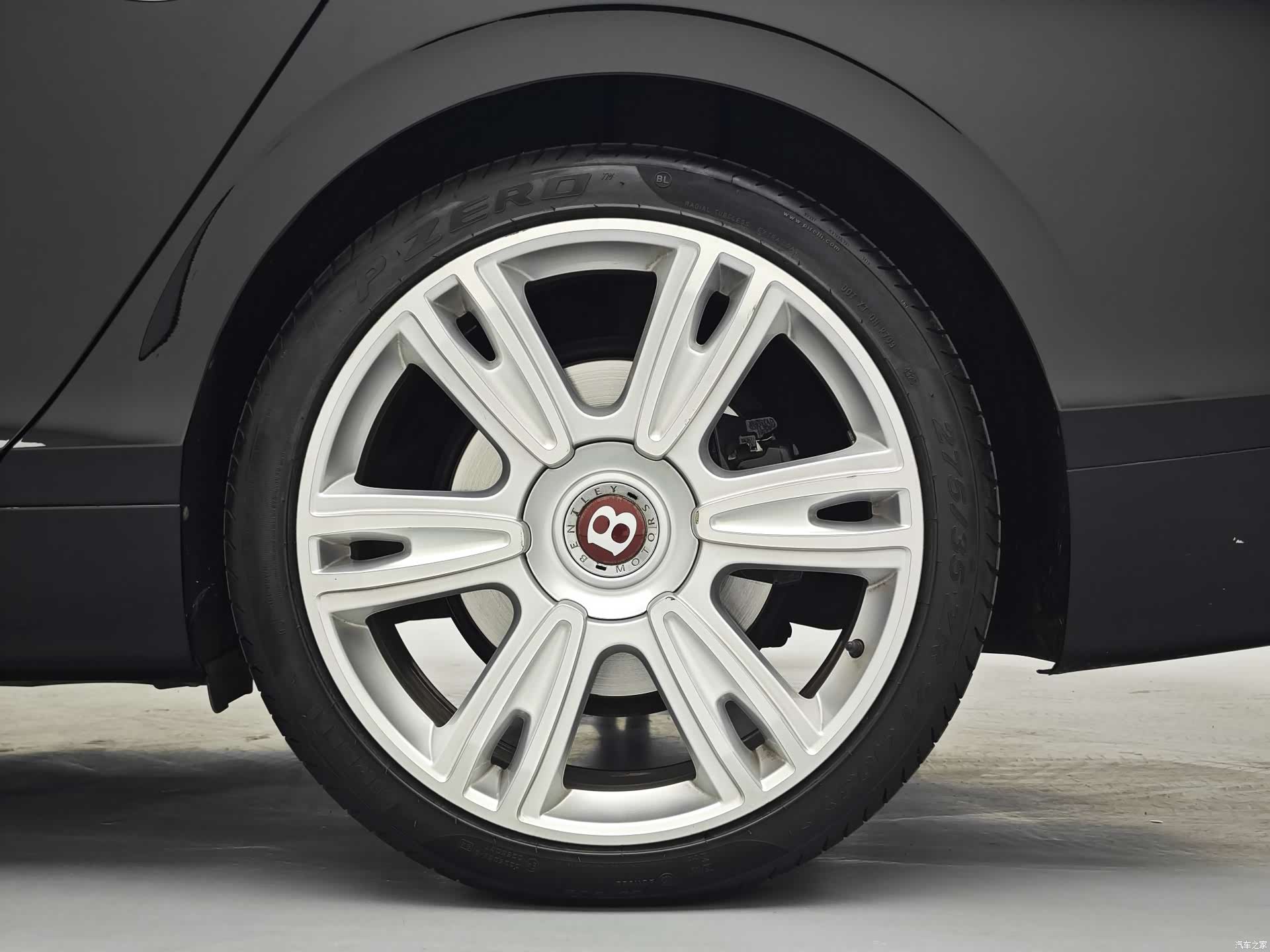 Bentley Flying Spur, 2015 13