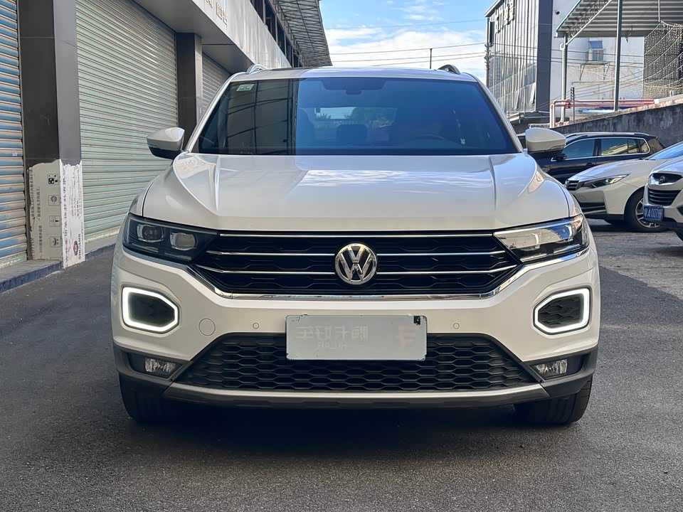 Volkswagen T-ROC exploring Songs