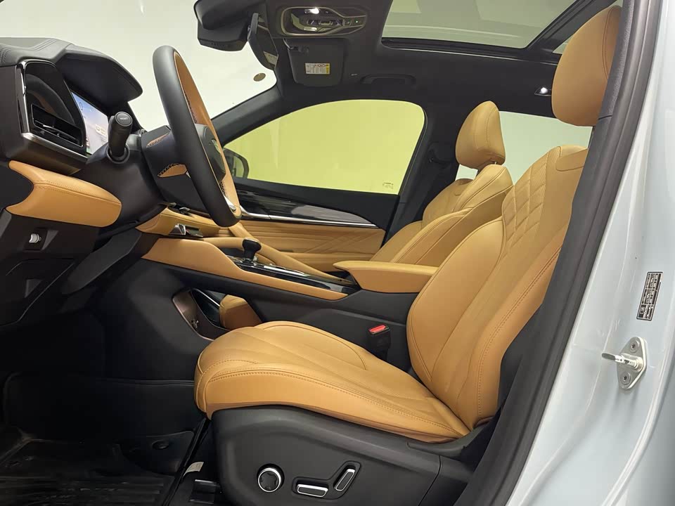 Geely Monjaro plug-in-hybrid