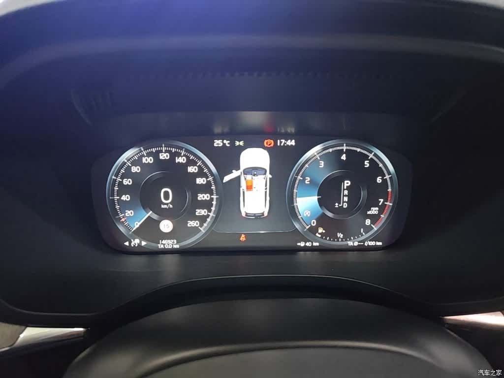 Volvo XC60, 2018 12