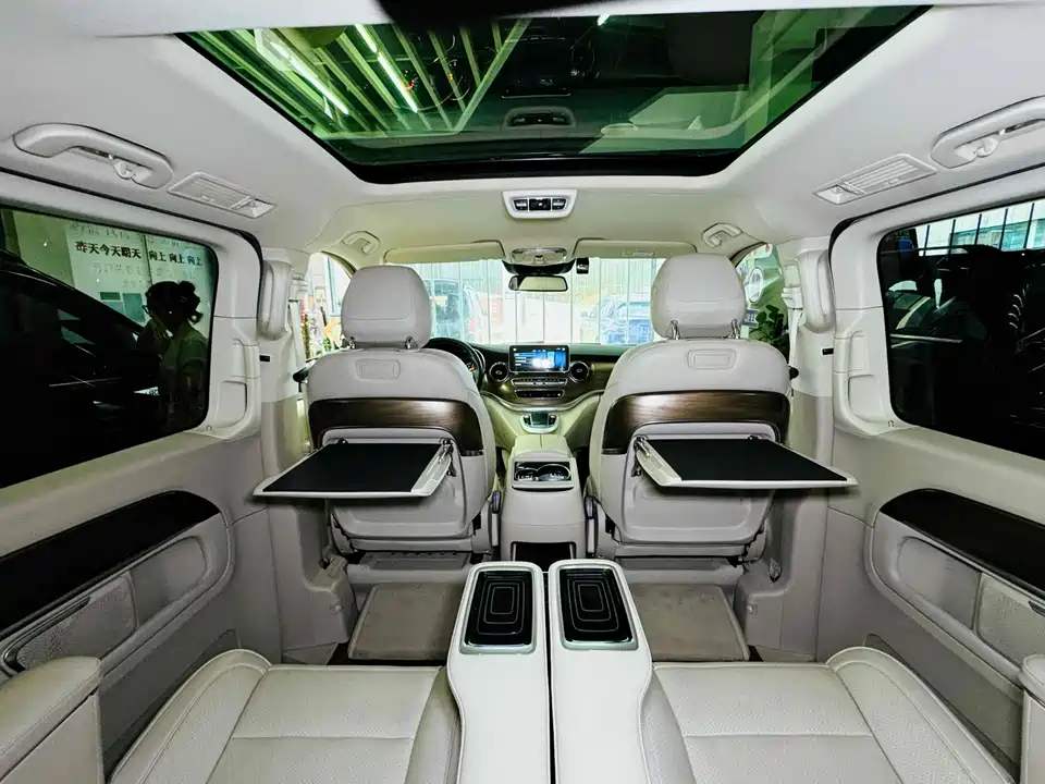 Mercedes-Benz V-class Mercedes-Benz V-class