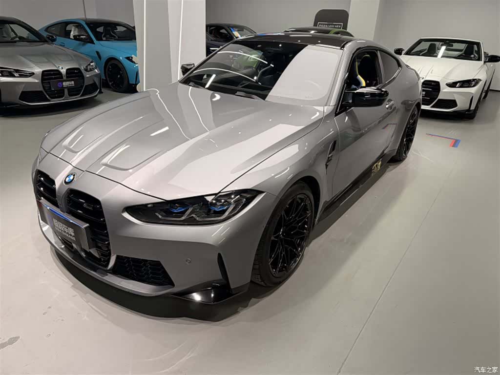 BMW M4, 2023 1