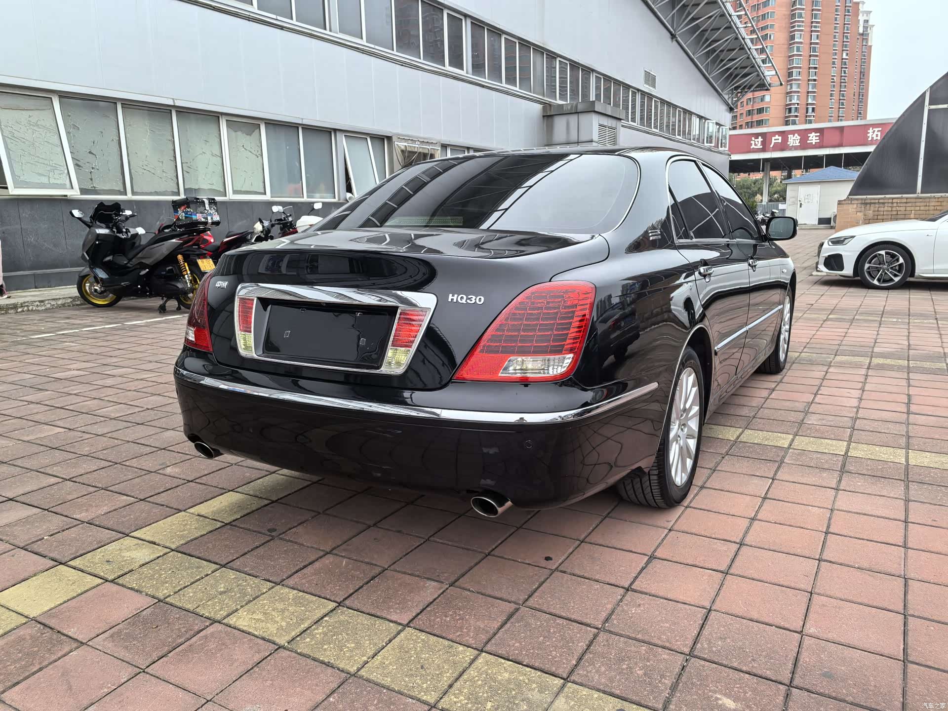 Hongqi HQ300, 2009 18
