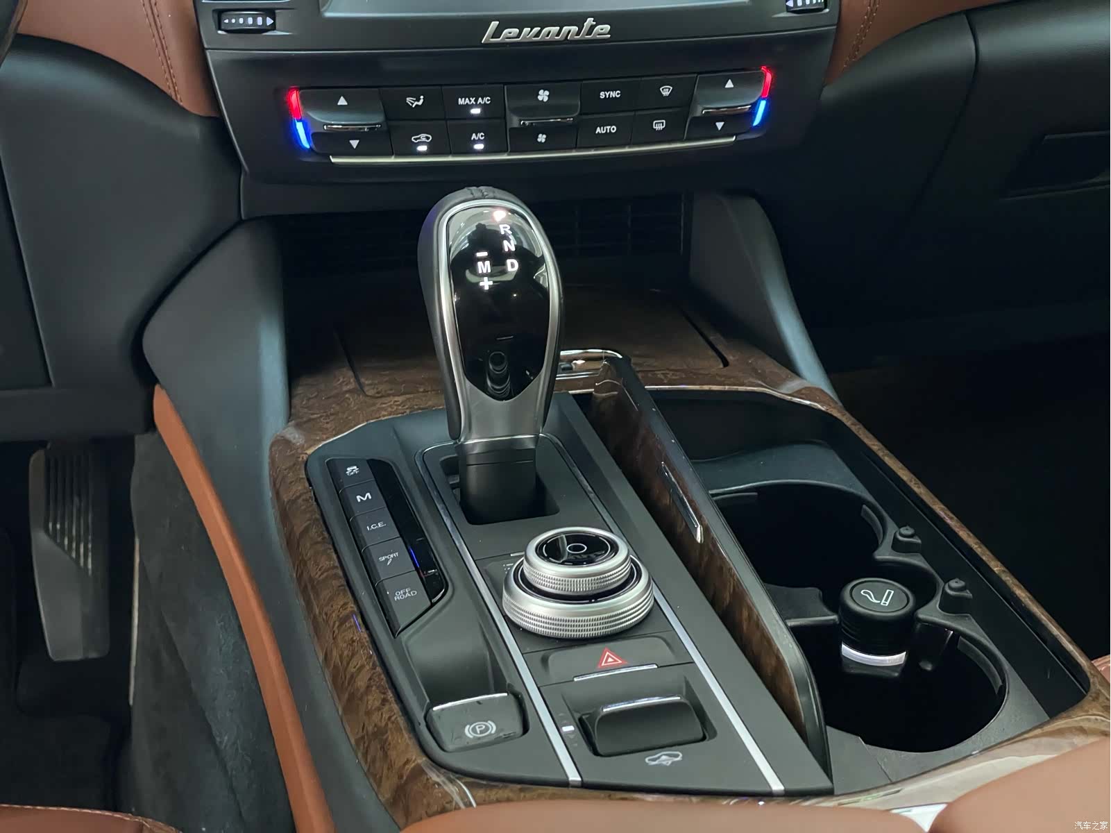 Maserati Levante, 2017 18