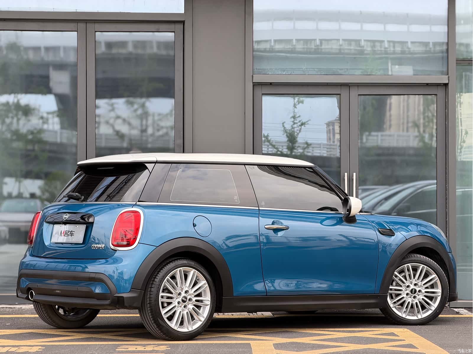 Mini Cooper, 2021 все фото