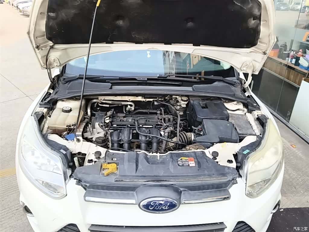Ford Focus, 2014 20