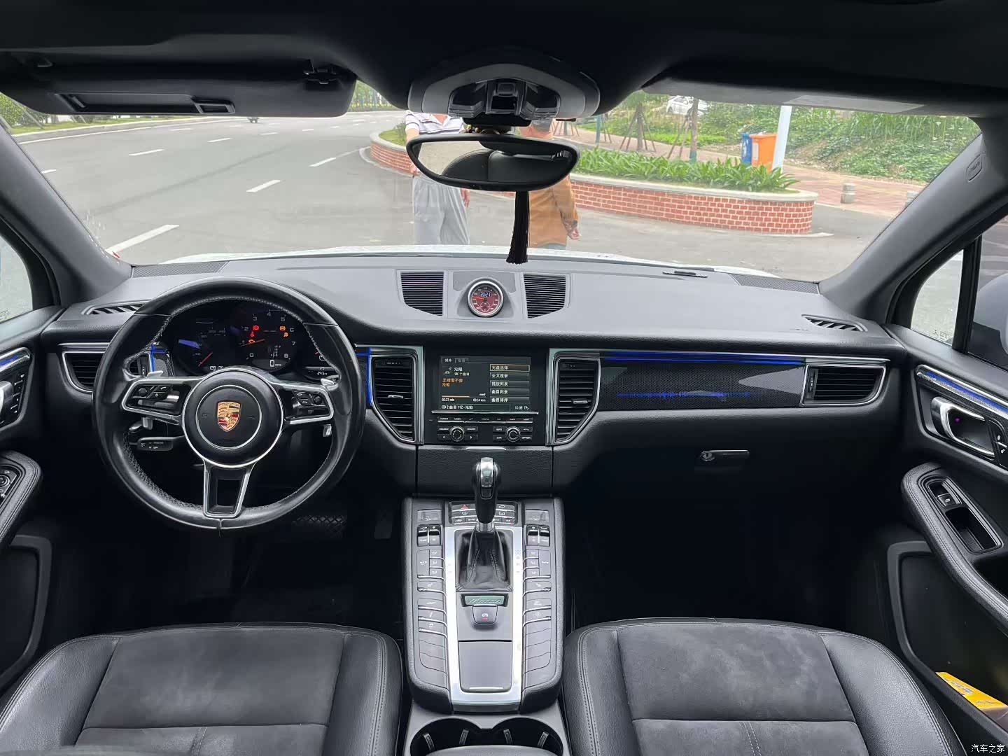 Porsche Macan, 2017 все фото