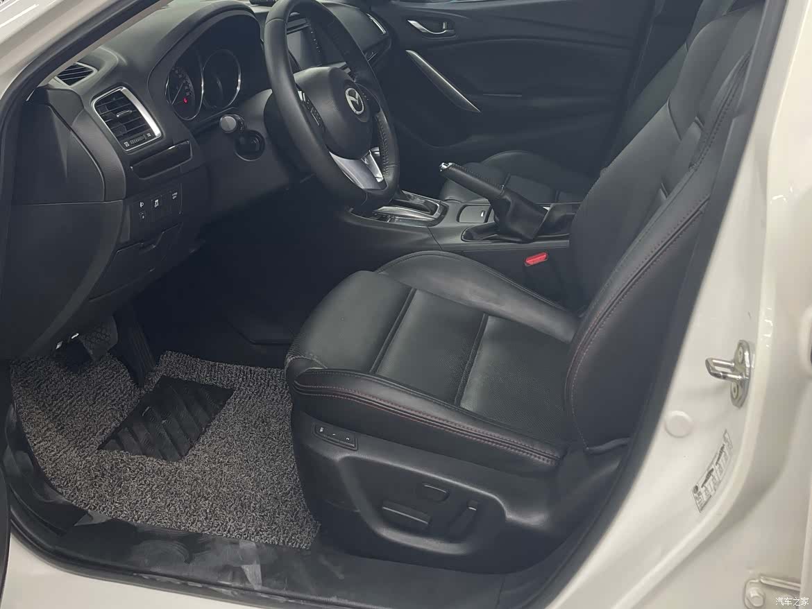 Mazda Atenza, 2015 4