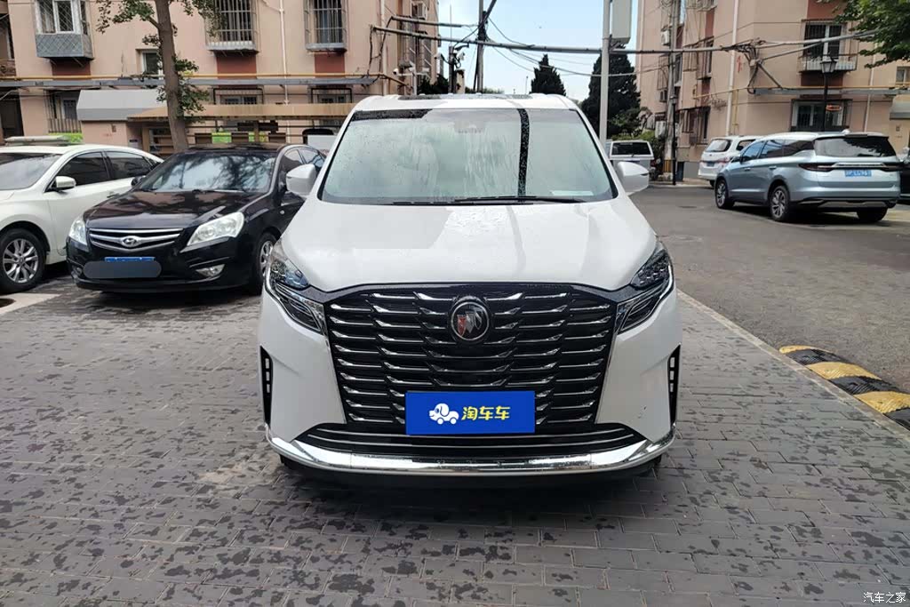 Buick GL8, 2023 2