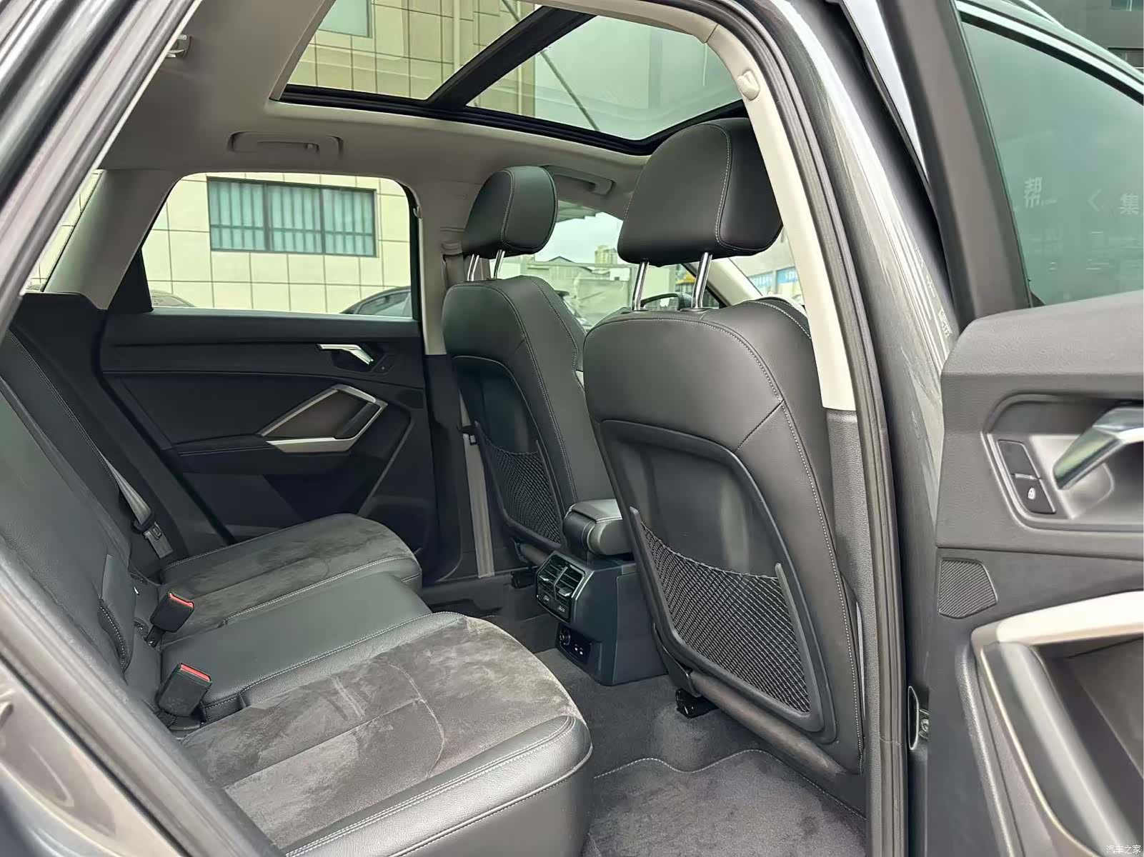 Audi Q3, 2022 13