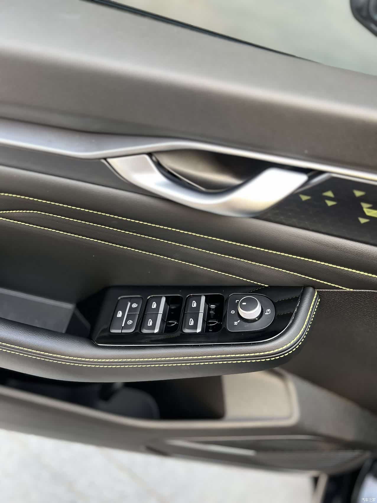 Geely Preface, 2024 8