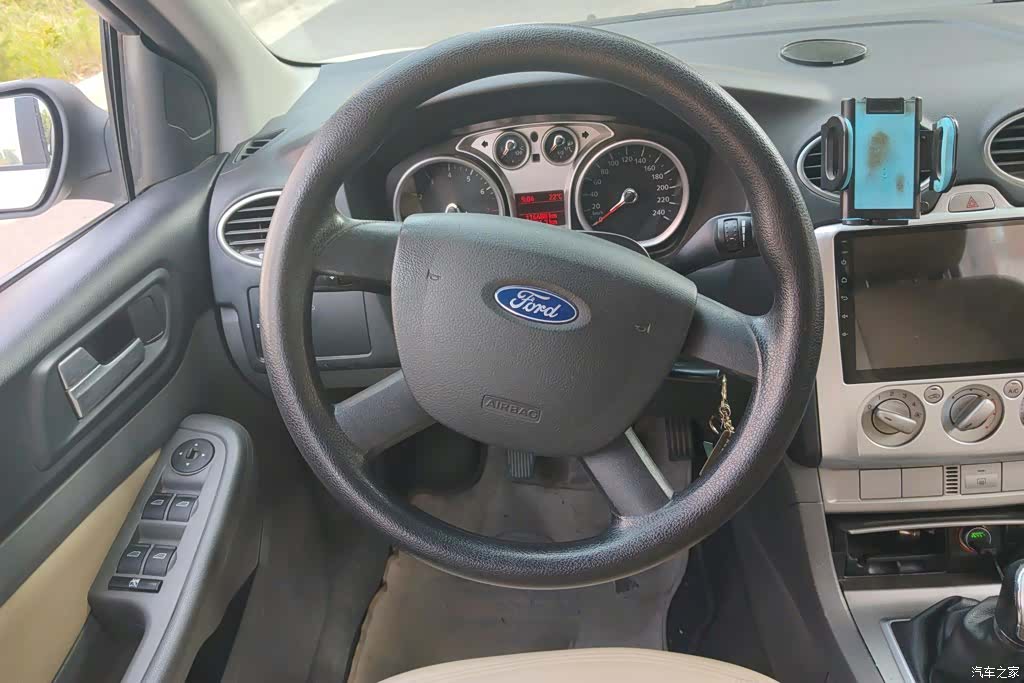 Ford Focus, 2014 15