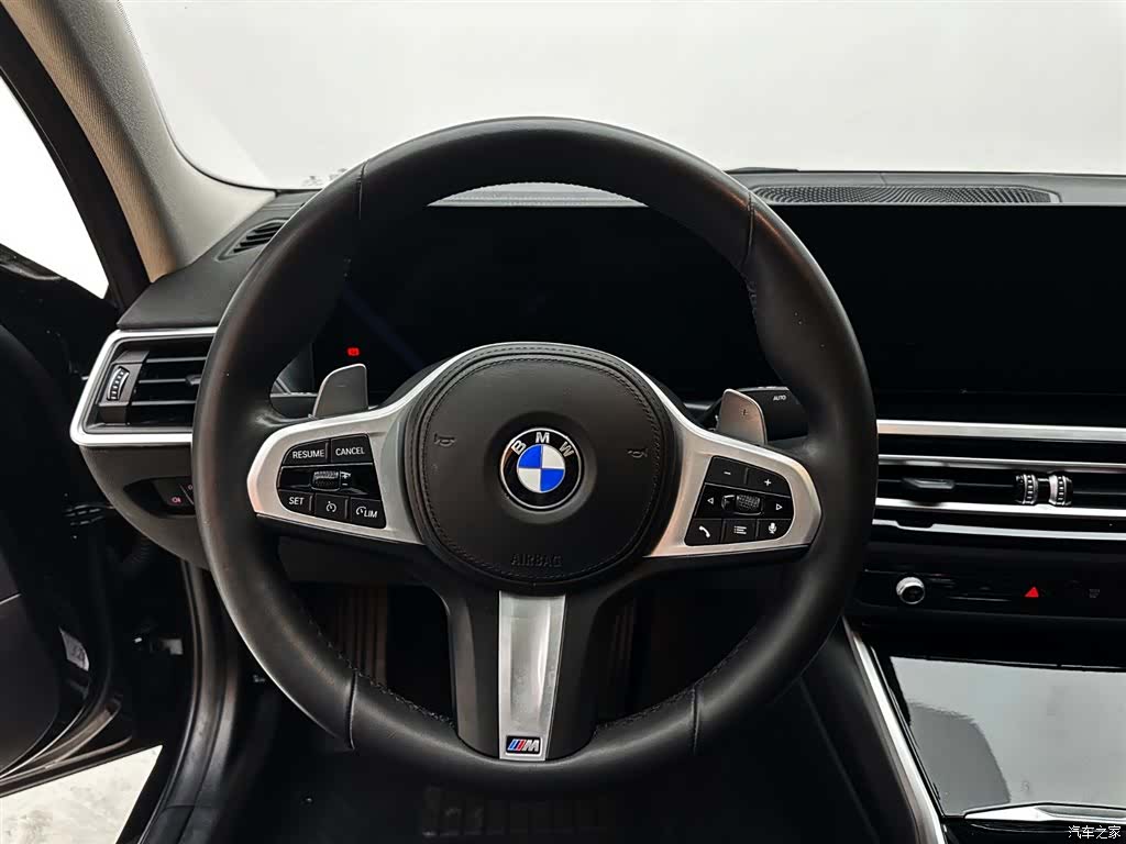 BMW 3 Series, 2023 11