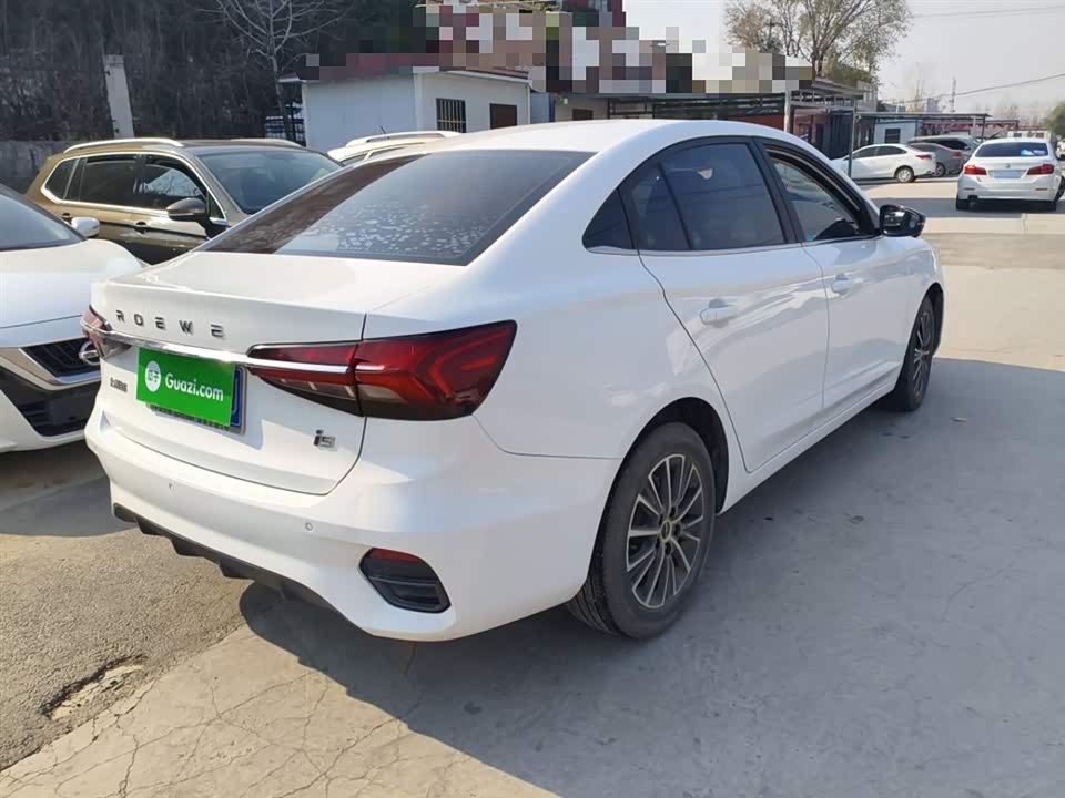 Roewe i5