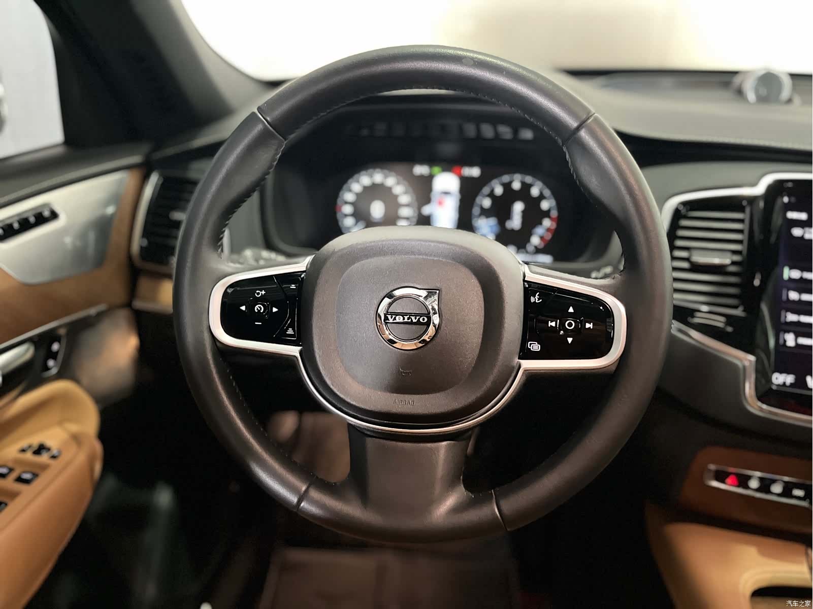 Volvo XC90, 2019 16
