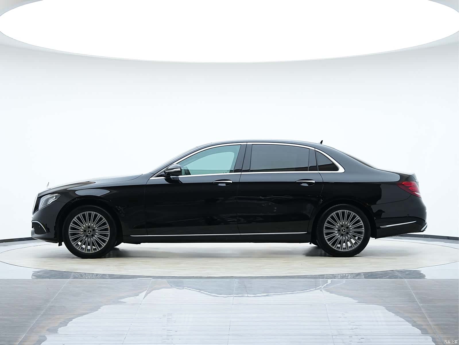 Mercedes-Benz E-Class, 2020 7