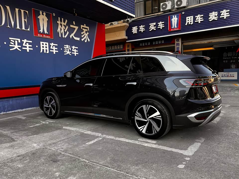 Volkswagen ID.6 CROZZ