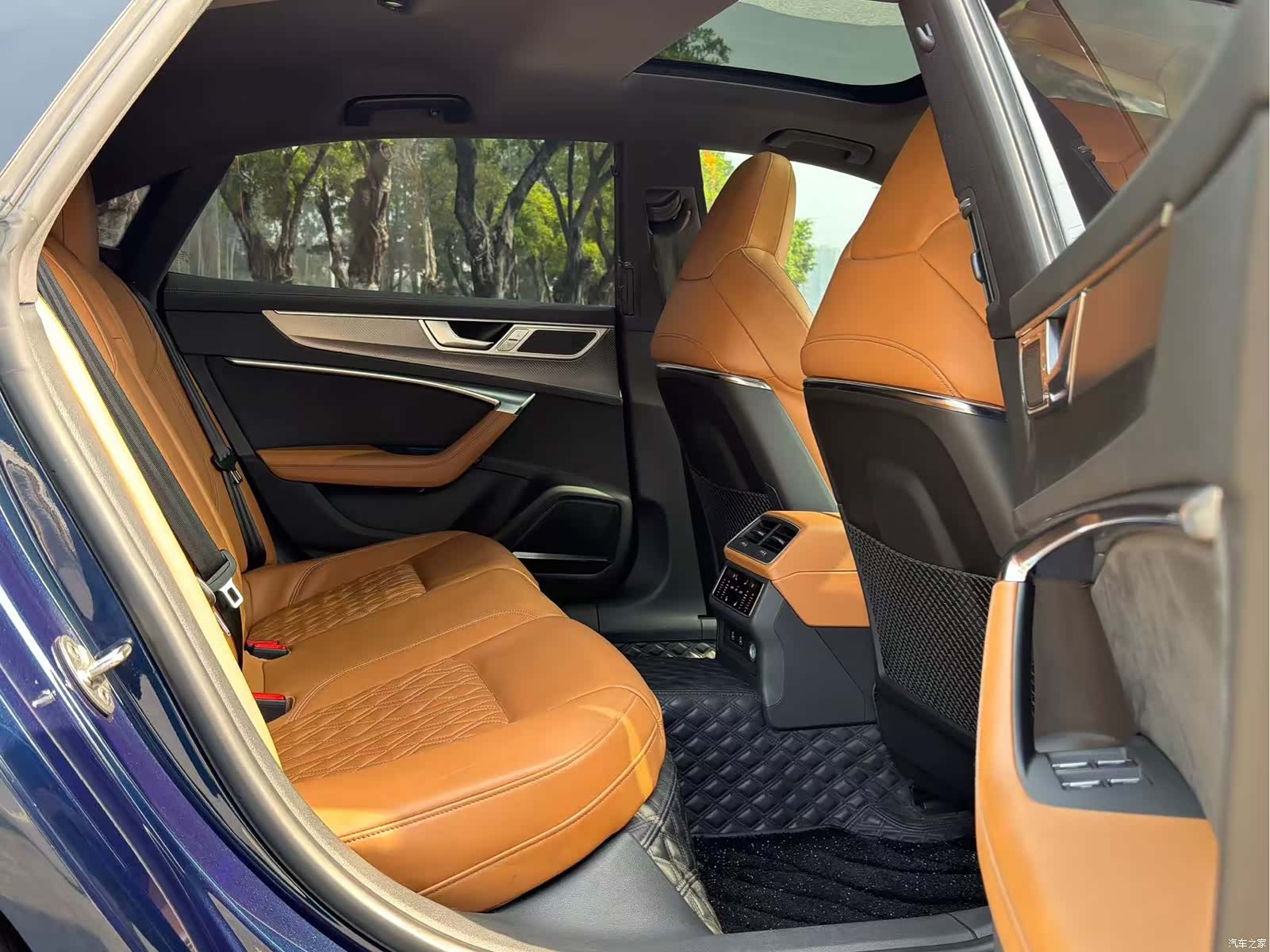 Audi A7L, 2022 12