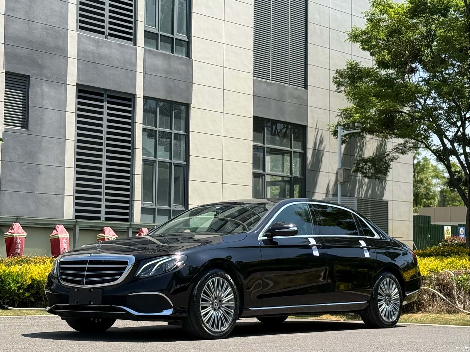 Mercedes-Benz E-Class, 2020 1