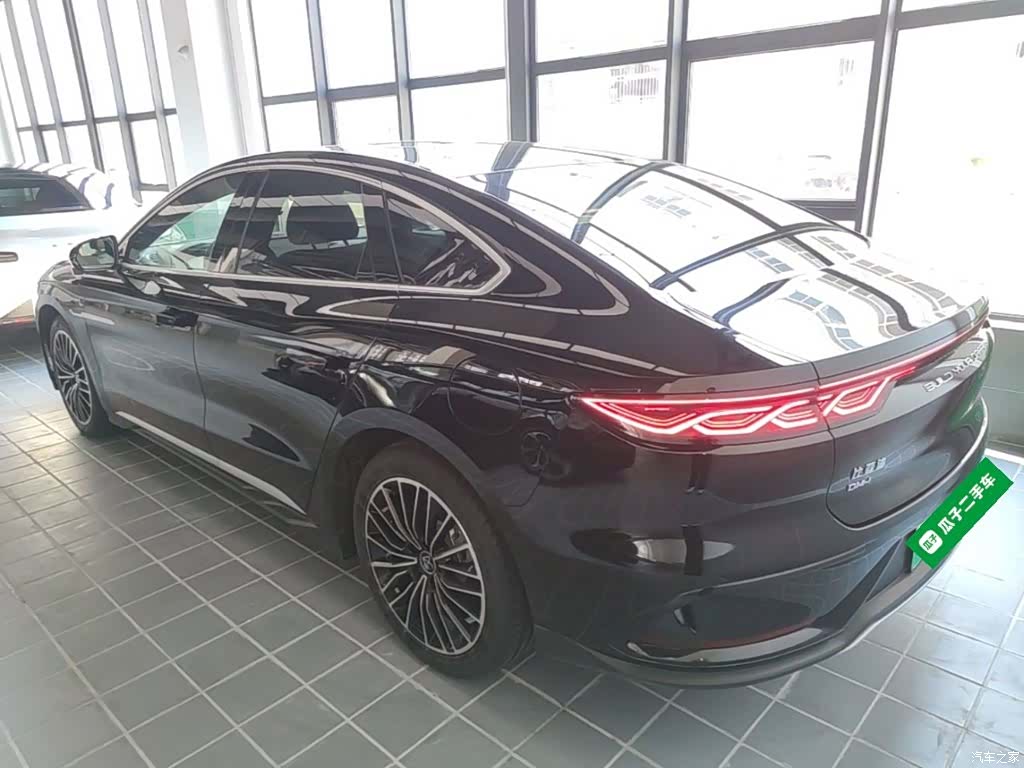 BYD Han, 2022 все фото