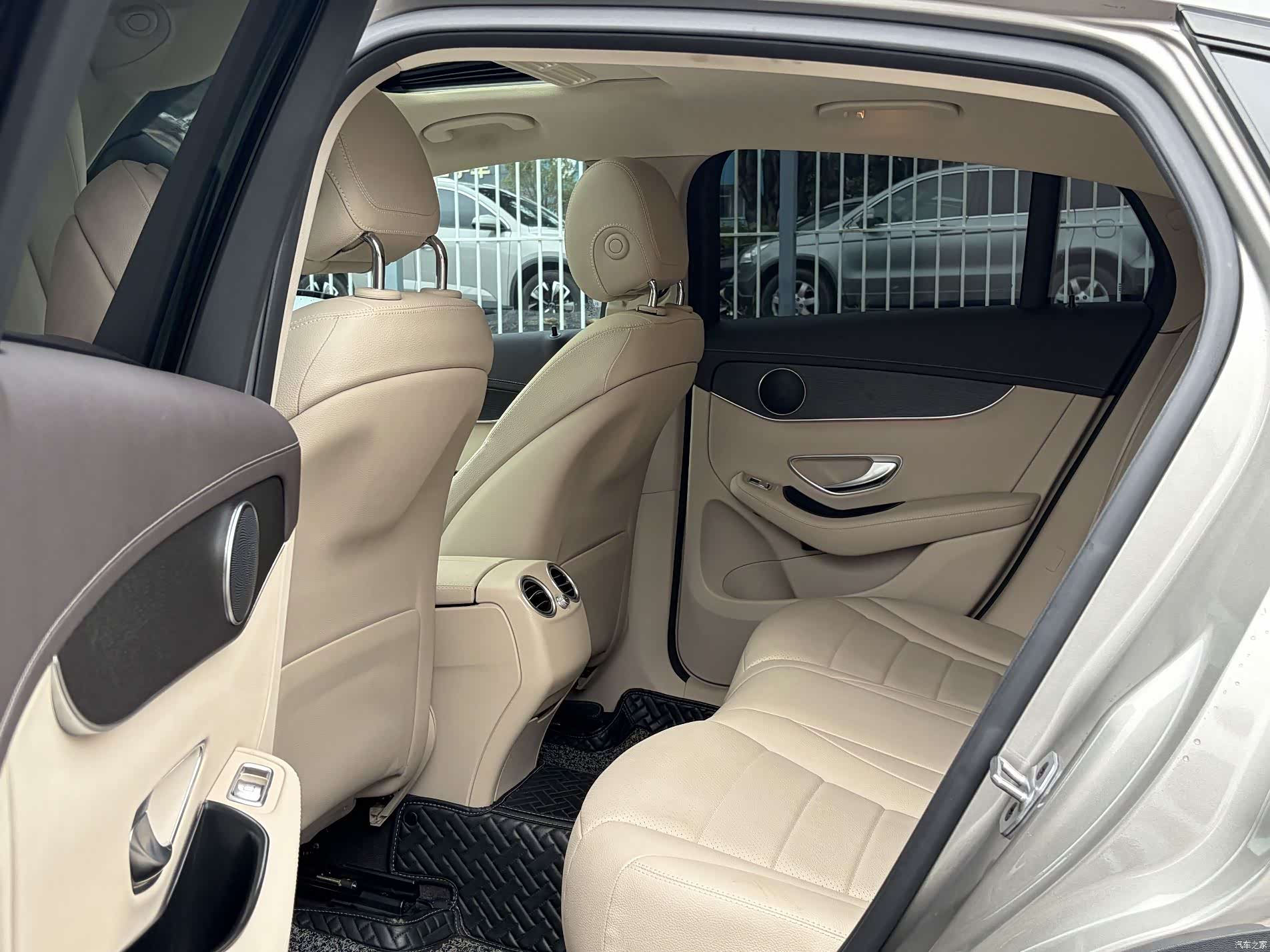 Mercedes-Benz GLC, 2022 18