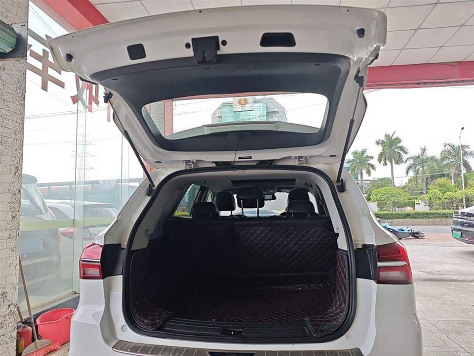 Roewe RX5 Roewe RX5