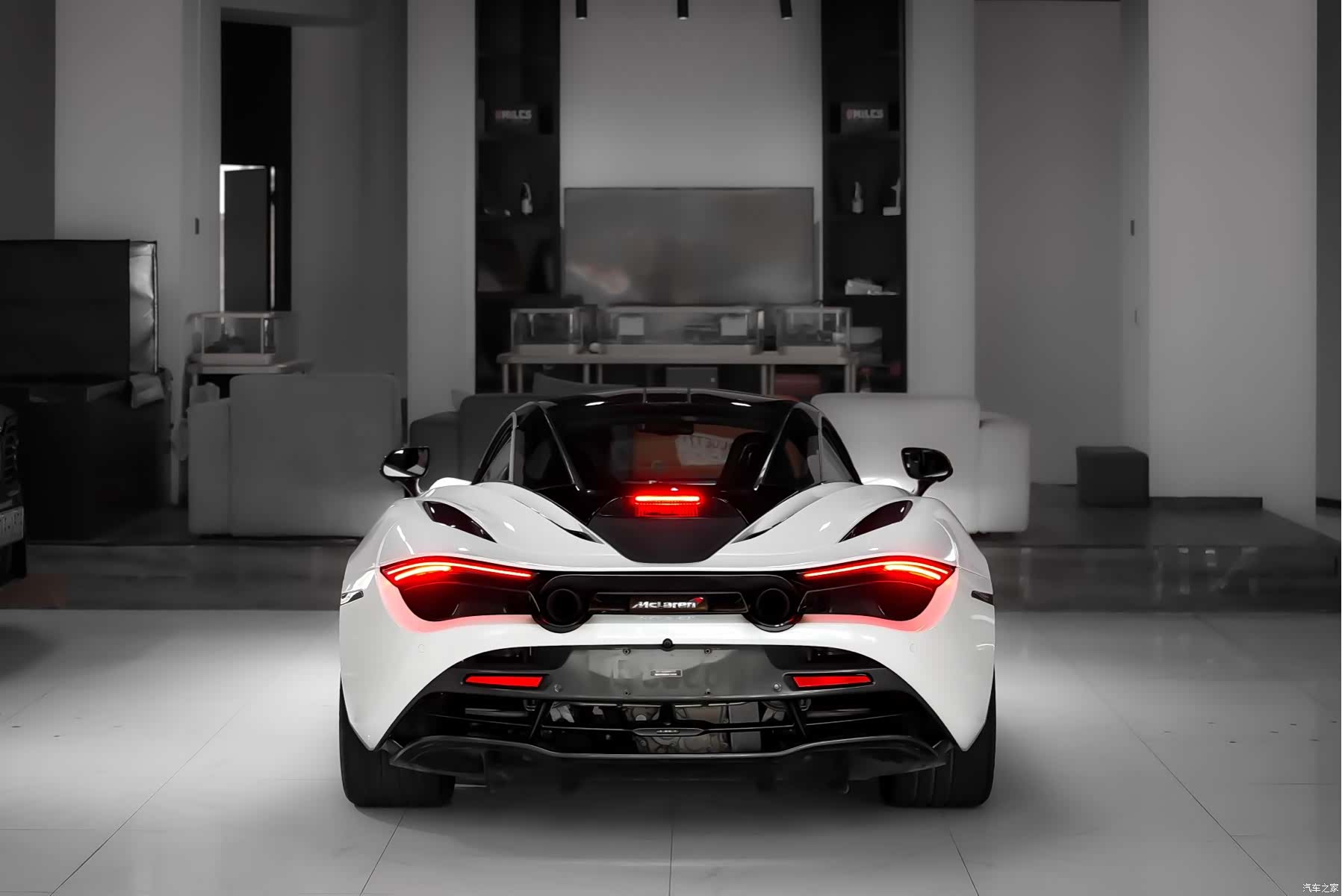 McLaren 720S, 2019 все фото