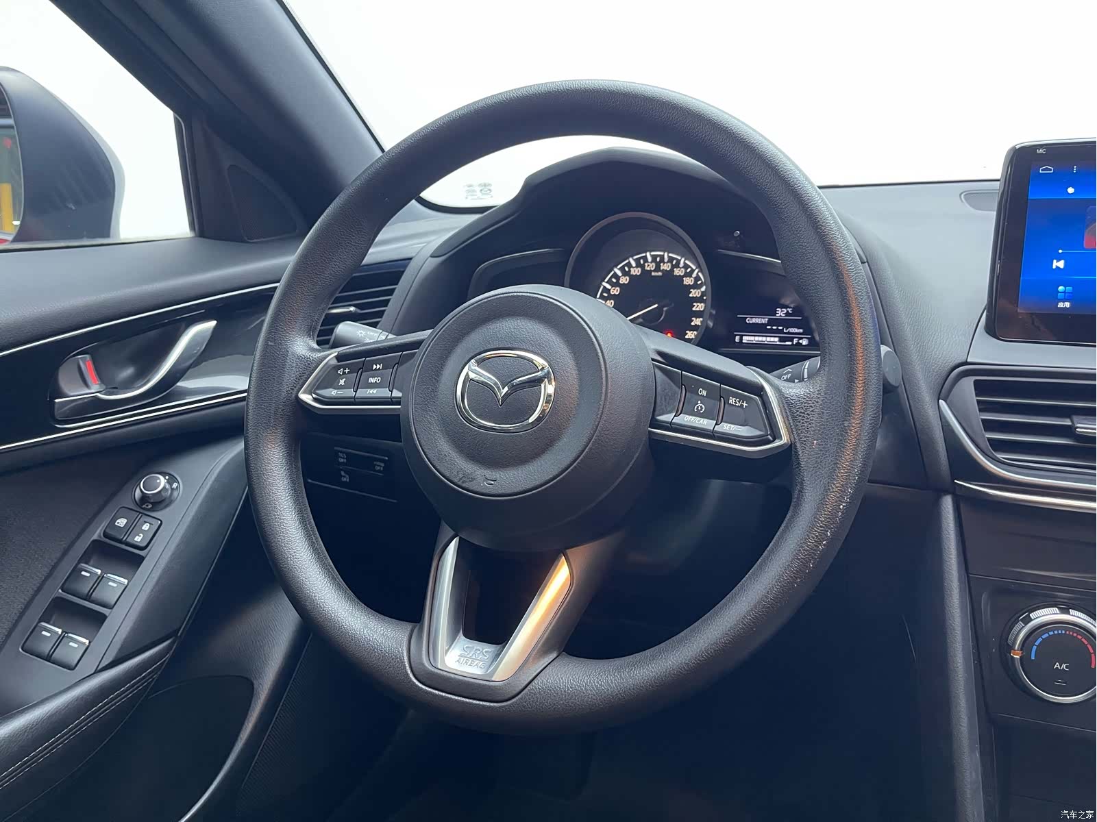 Mazda CX-4, 2021 15